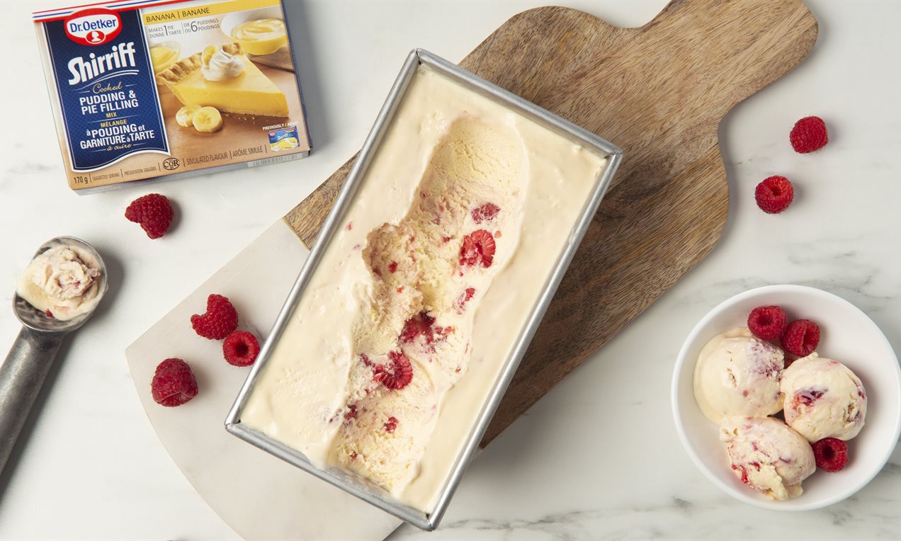 Crème glacée à la banane et aux framboises sans sorbetière