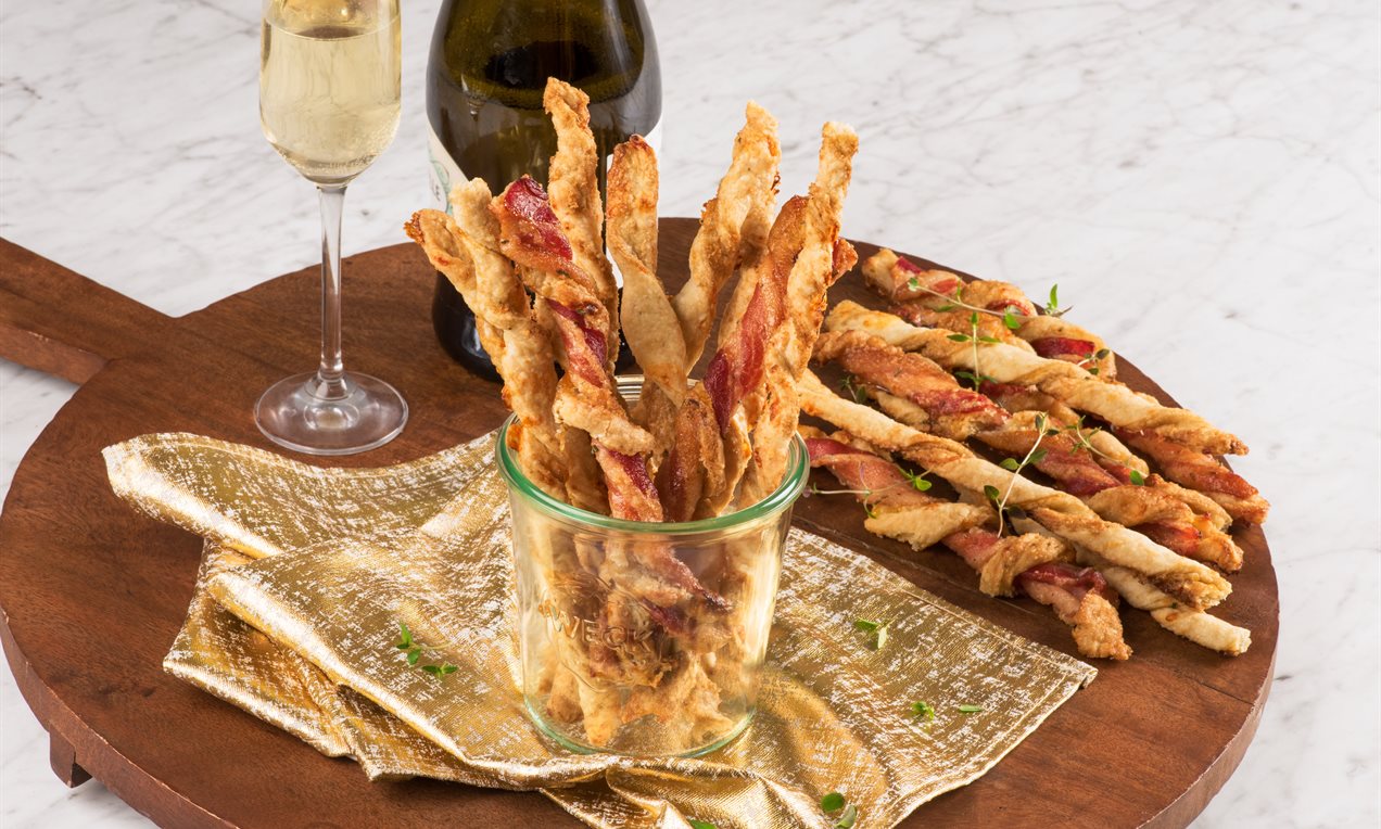 Pailles au Fromage et au Bacon