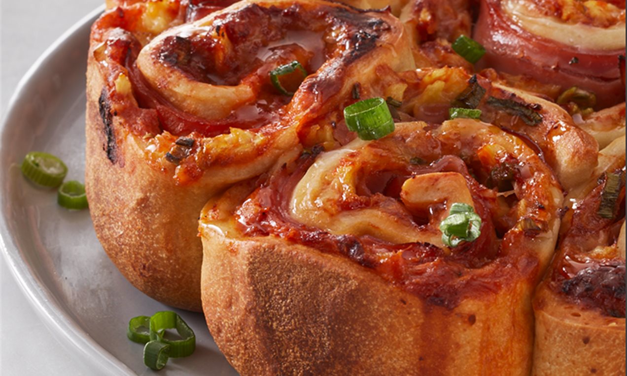 Hawaiian Pizza Rolls Recipe | Dr. Oetker
