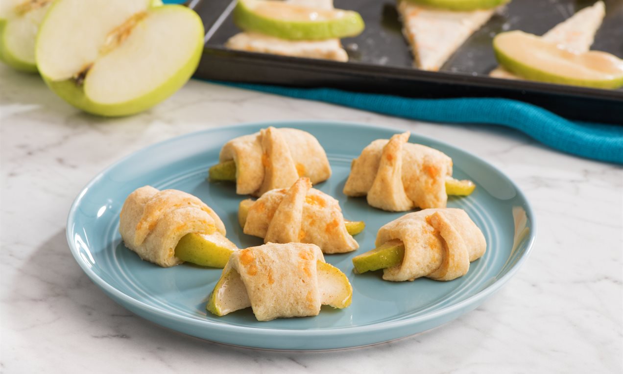 Cheddar Apple Pie Bites Recipe | Dr. Oetker