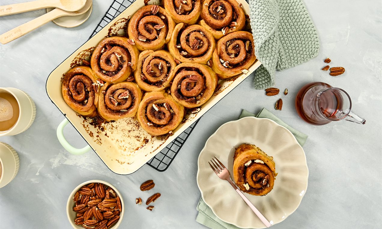Brioches à la cannelle et aux pacanes végétalienne